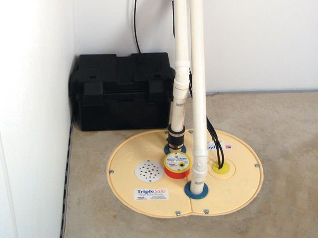 01lg sump pump closeup